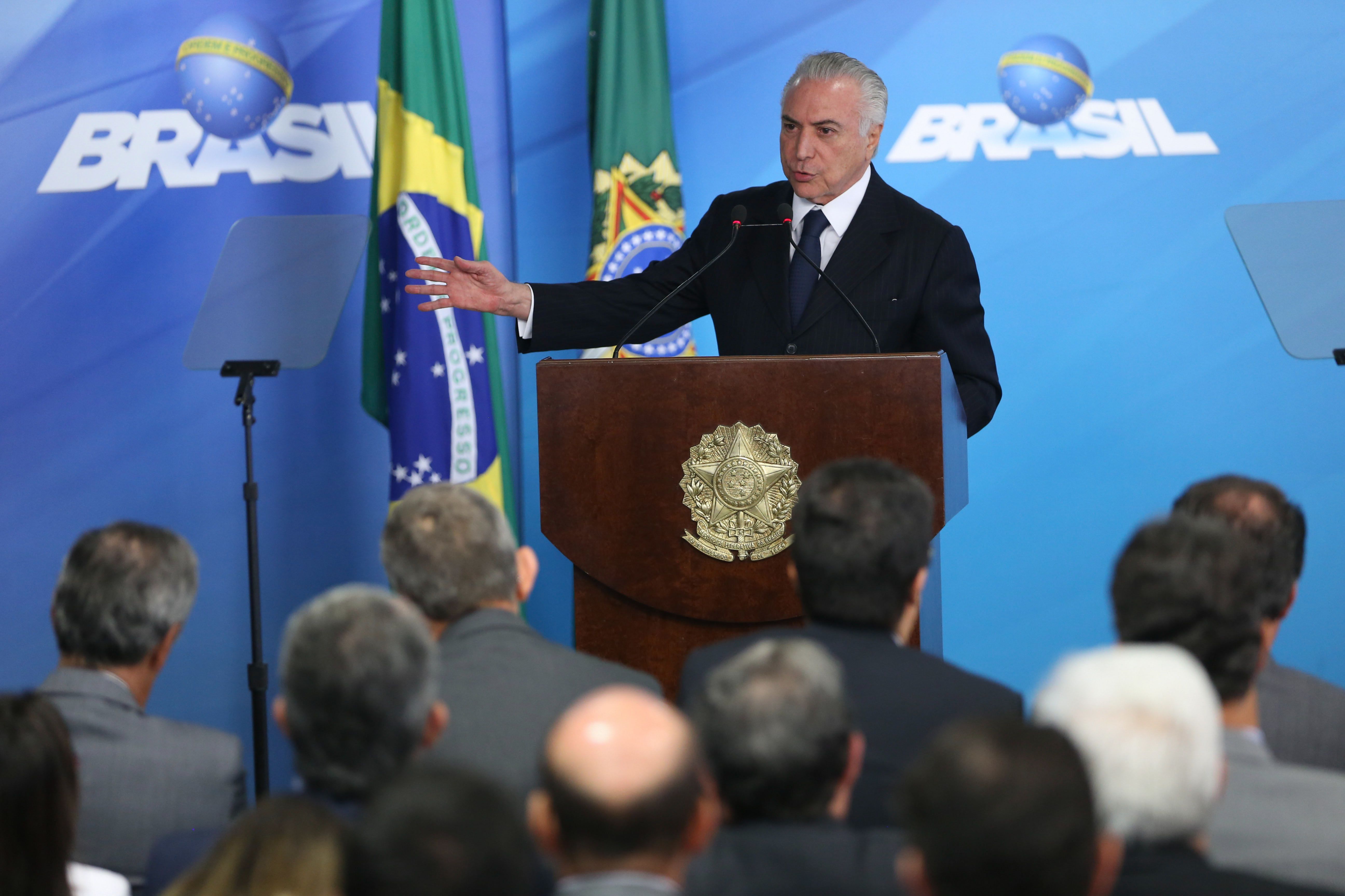 26/06/2017- Brasília- DF, Brasil-  Presidente Michel Temer durante cerimônia de sanção da lei que possibilita descontos para os consumidores caso o pagamento seja feito em dinheiro, no Palácio do Planalto
Foto: José Cruz/EBC/FotosPúblicas