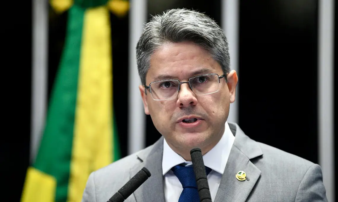 Capa_RPD32_foto_Waldemir_Barreto_Agencia-Senado