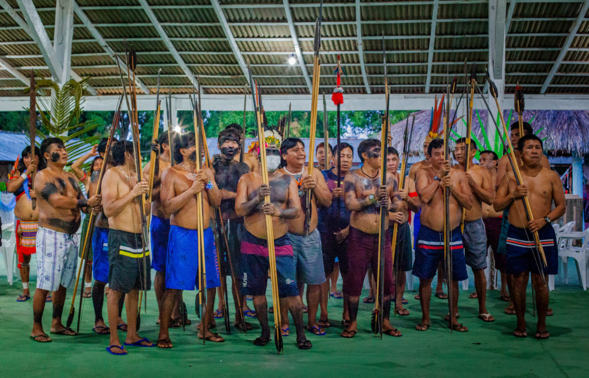 Canção e dança da guerra. II Fórum de Lideranças Yanomami e Ye’Kwuana (Foto: Adriana Duarte/ISA)