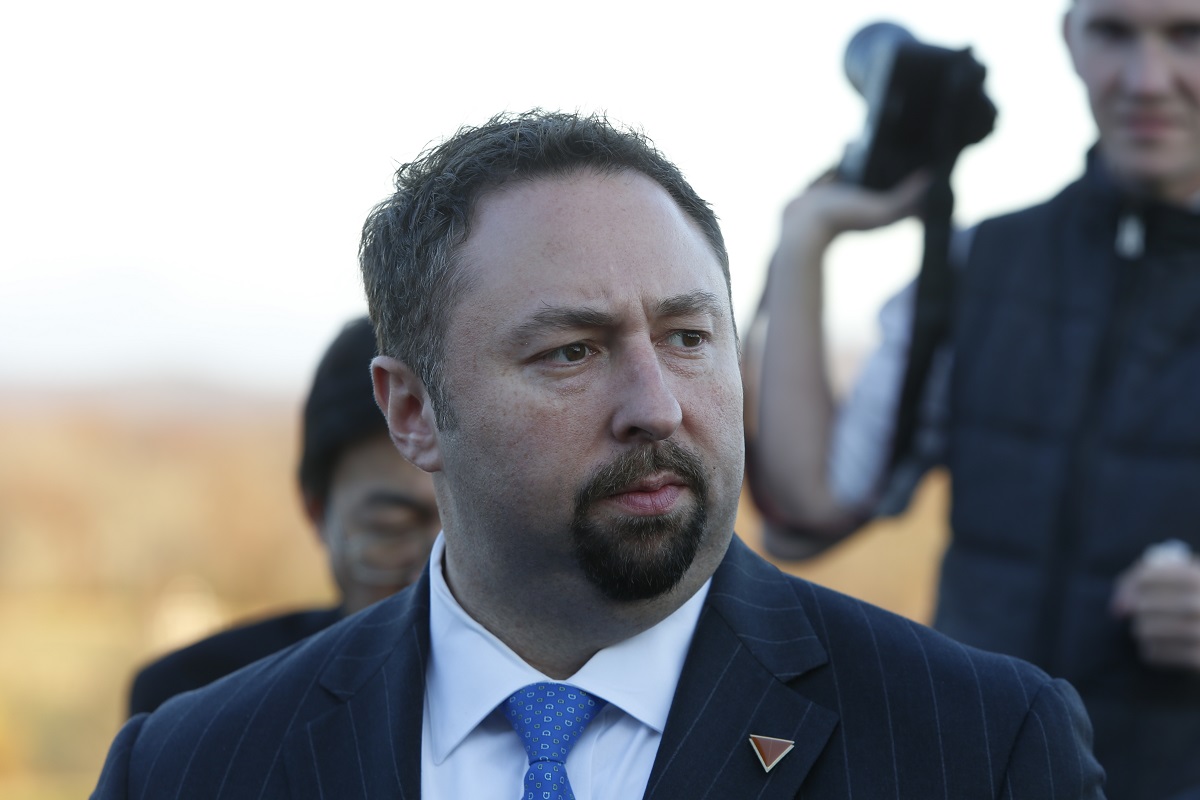 Jason Miller ex-assessor de Trump | a katz/shutterstock