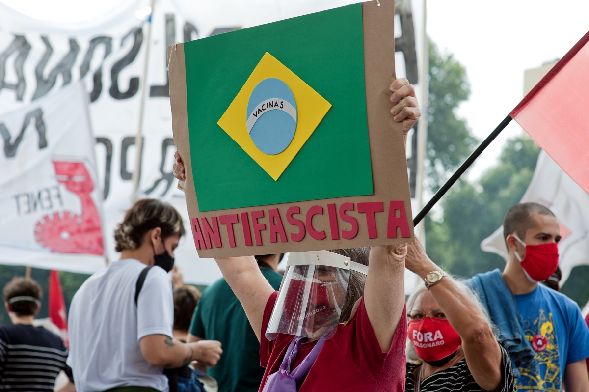 Brasil antifascista | Foto: Cintia Erdens Paiva/Shutterstock
