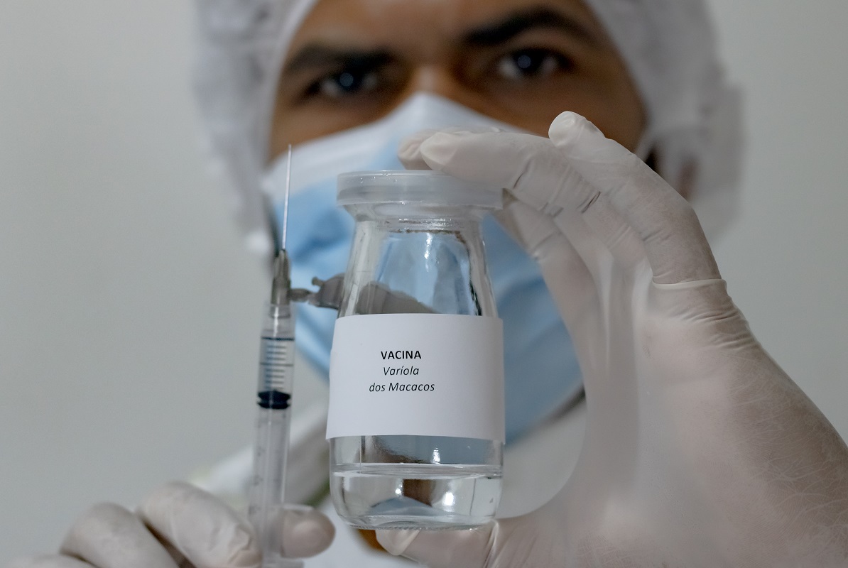 Vacina contra a varíola dos macacos esta sendo produzida? | Foto: Tharlys Fabricio/Shutterstock