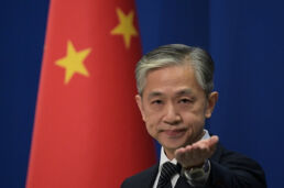 Wang Wenbin, porta-voz do Ministério das Relações Exteriores da China | Foto: Greg Baker/AFP