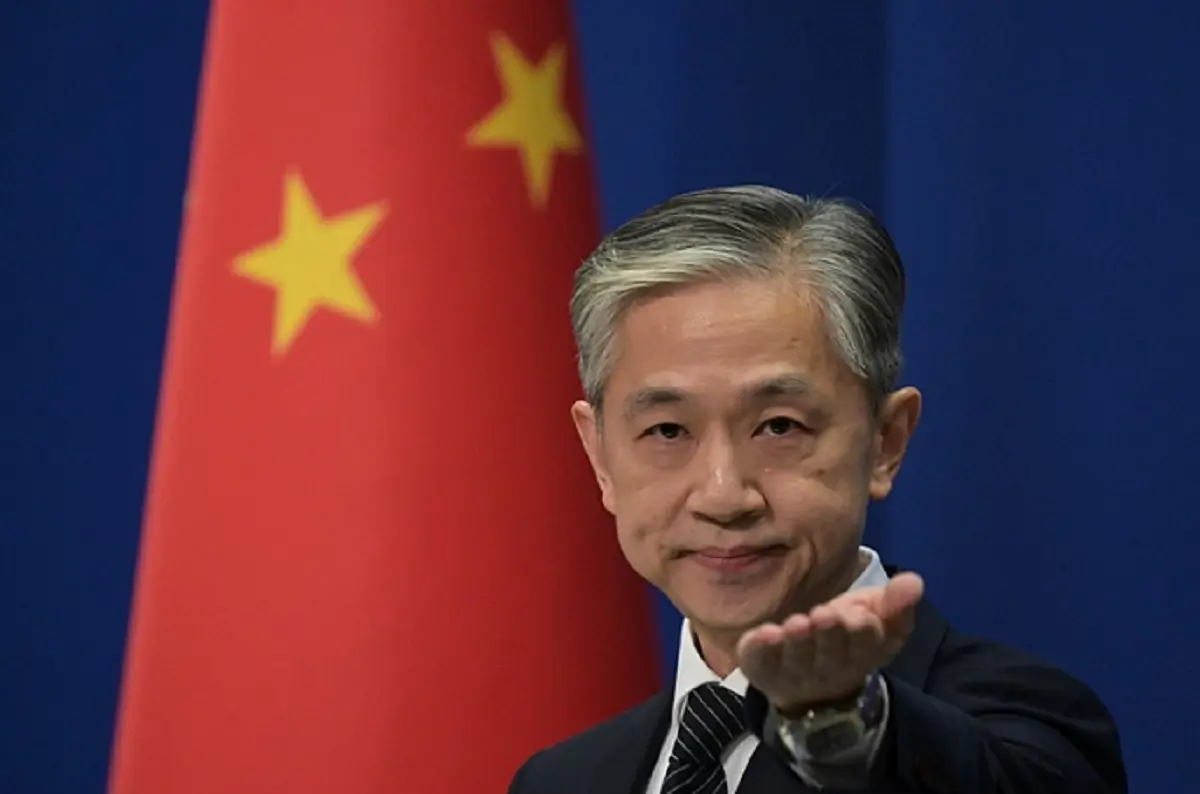 Wang Wenbin, porta-voz do Ministério das Relações Exteriores da China | Foto: Greg Baker/AFP
