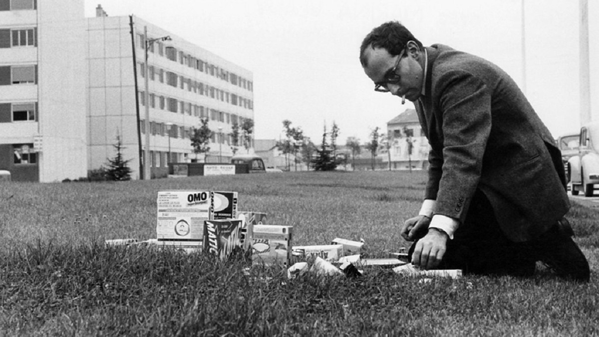 Godard making the last shot of 2 or 3 Things | Foto: Flickkr/Ian W. Hill