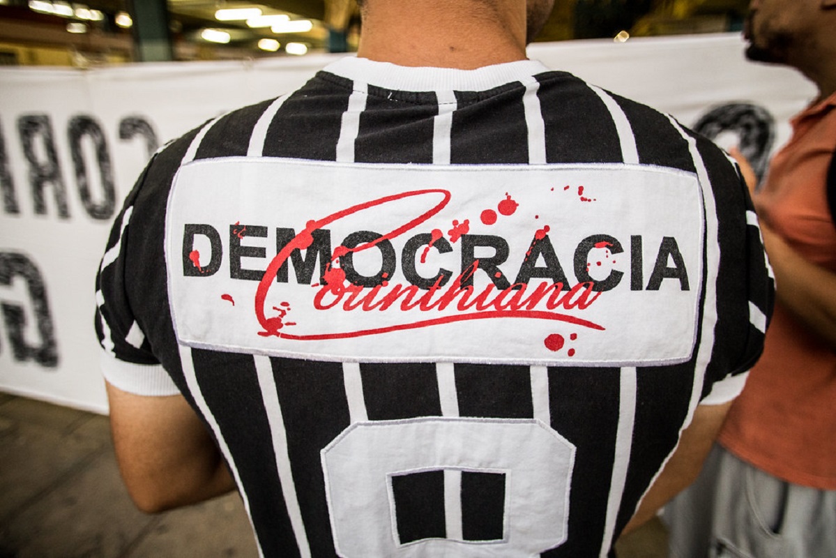 Democracia corinthiana contra o golpe | Foto: Flickr