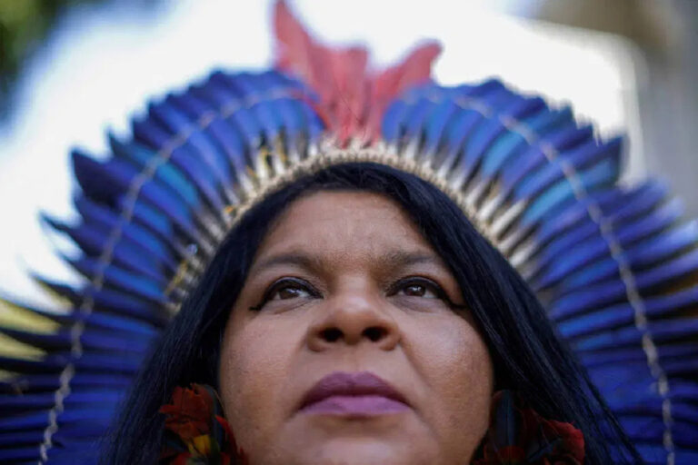 Sonia Guajajara, deputada eleita pelo PSOL, será ministra dos Povos Indígenas (Foto: Adriano Machado - 15.out.2022/Reuters)