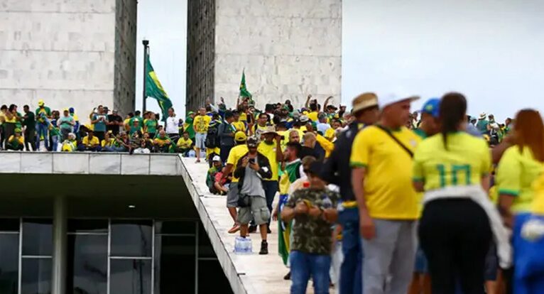 Captura de tela 2025-04-15 164007